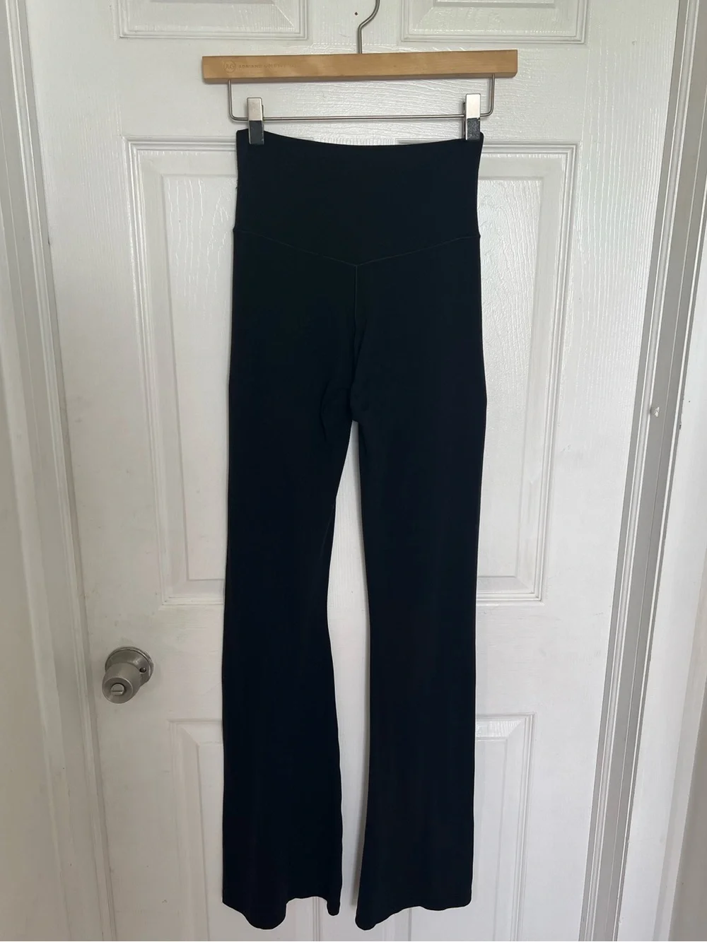 OFFLINE By Aerie Real Me High Waisted Crossover Black Flare Legging Sz Medium - Picture 8 of 10